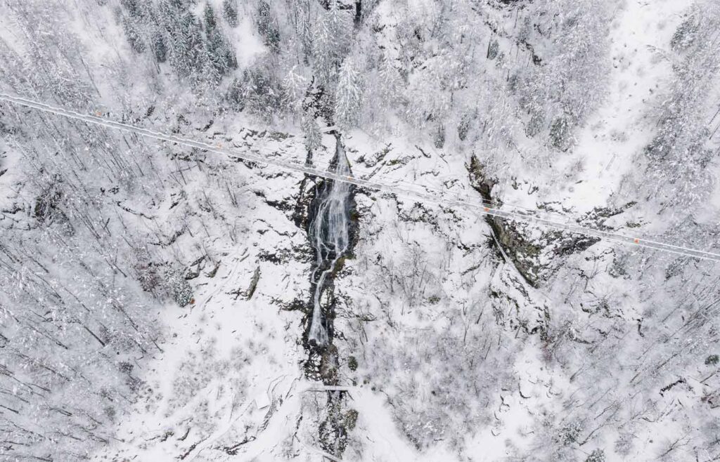 BLACKFORESTLINE und Todtnauer Wasserfälle im Winter